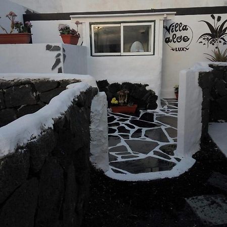 Aloelux Villa !! - Private Villa With Pool , Jacuzzi, Cinema, Massage ,Wonderful View, Art Desing Villa تياس المظهر الخارجي الصورة