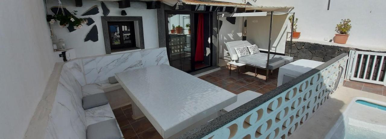 Aloelux Villa !! - Private Villa With Pool , Jacuzzi, Cinema, Massage ,Wonderful View, Art Desing Villa تياس المظهر الخارجي الصورة