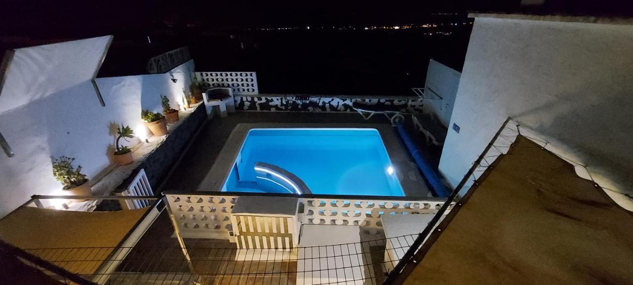 Aloelux Villa !! - Private Villa With Pool , Jacuzzi, Cinema, Massage ,Wonderful View, Art Desing Villa تياس المظهر الخارجي الصورة