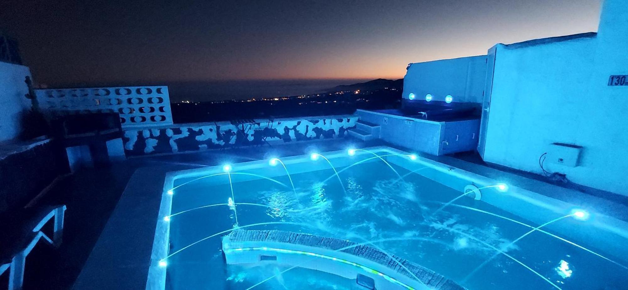 Aloelux Villa !! - Private Villa With Pool , Jacuzzi, Cinema, Massage ,Wonderful View, Art Desing Villa تياس المظهر الخارجي الصورة